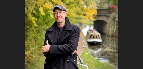  Canal Boat Stories Live with television's Robbie Cumming