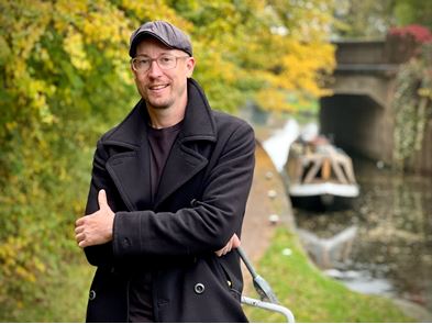 Canal Boat Stories Live with Robbie Cumming